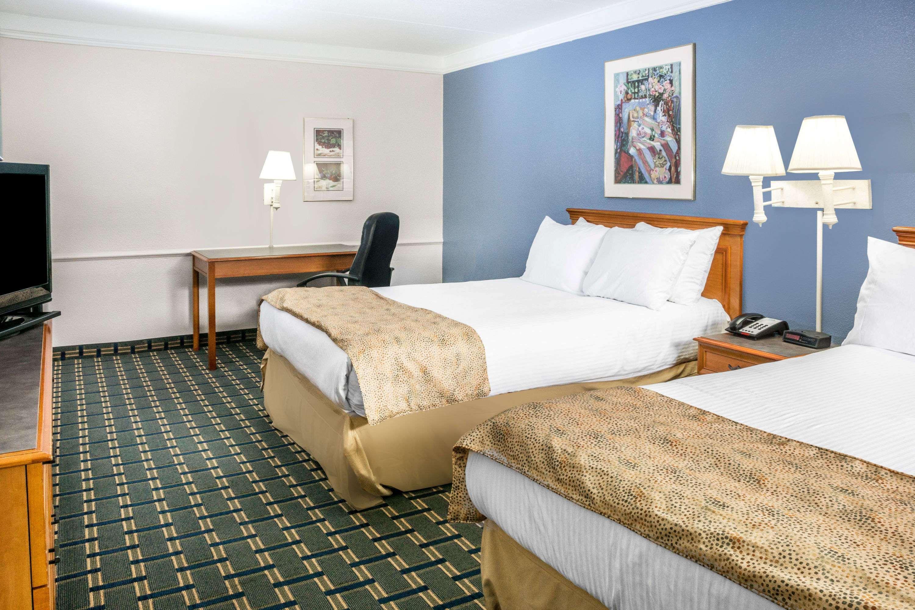Days Inn By Wyndham Houston Eksteriør bilde