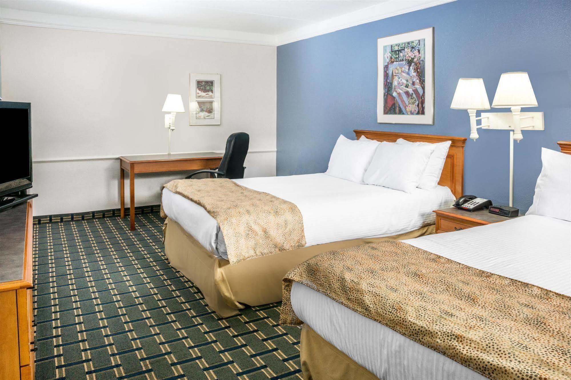 Days Inn By Wyndham Houston Eksteriør bilde